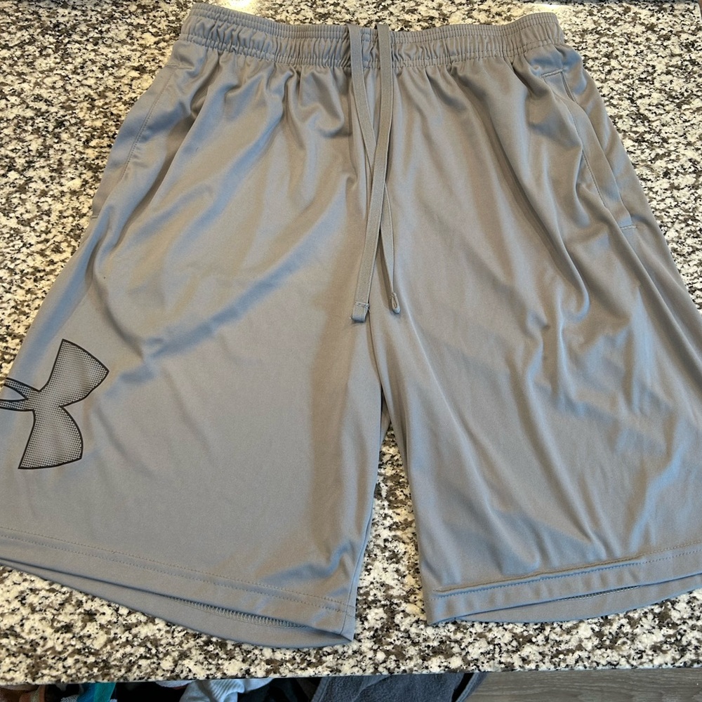 Under Armour Gray Men's Athletic Training Shorts